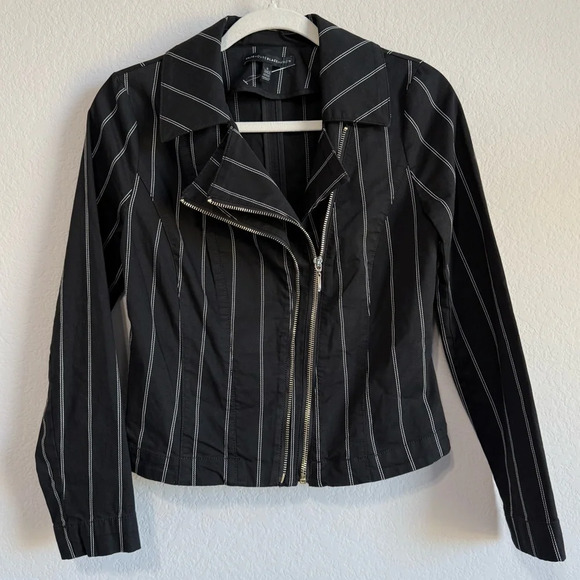 White House Black Market Women’s Washed Stripe Double Zipper Moto Jacket Size 2 - Picture 8 of 10
